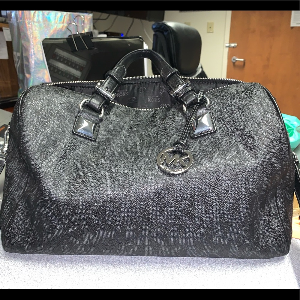 Authentic Michael Kors Handbag - image 1